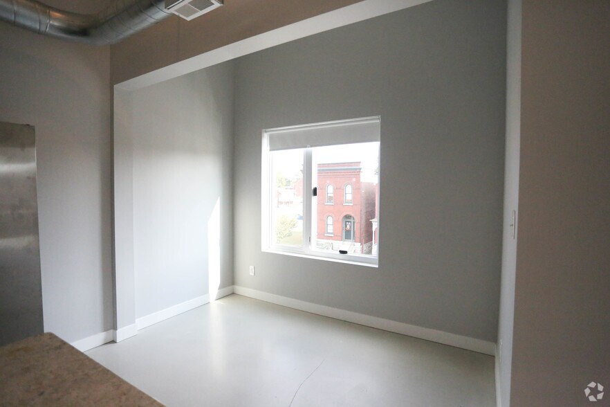 More Photos Of 4321 Manchester Ave, Saint Louis Apartments For Sale