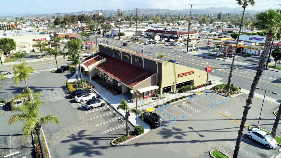 More Photos Of 892 N Tustin St, Orange Bank For Sale