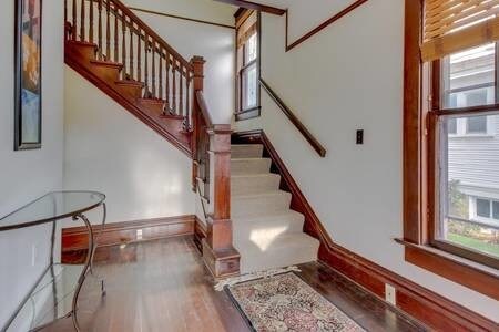 More Photos Of 707 NE 5th St, McMinnville Office For Sale