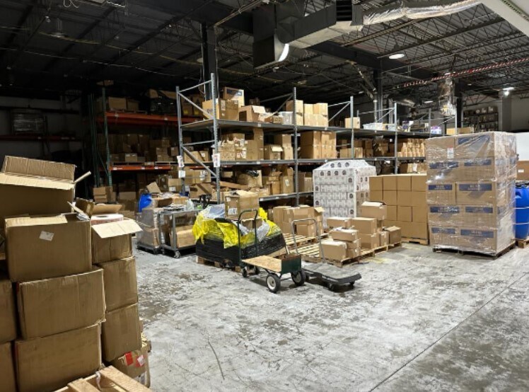 More Photos Of 48 Mall Dr, Hauppauge Light Manufacturing For Lease