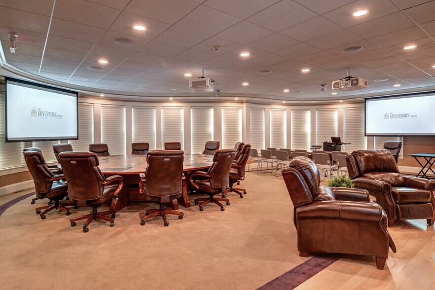 More Photos Of 125 N State St, Concord Office For Lease