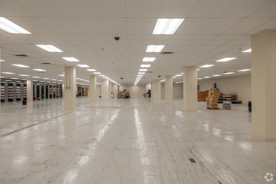 More Photos Of 4485 Northland Ridge Blvd, Columbus Office For Sale