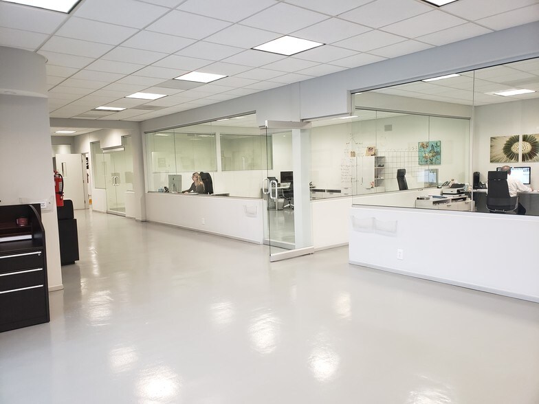 More Photos Of 852 S Alta Vista Ave, Monrovia Warehouse For Lease