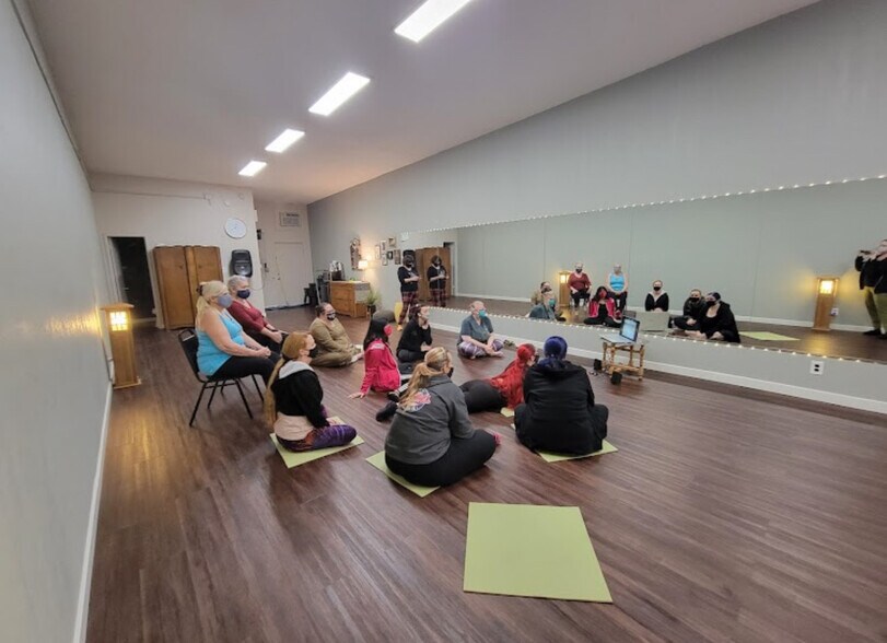 More Photos Of 5660-5666 Main Ave, Orangevale Storefront Retail Office For Sale