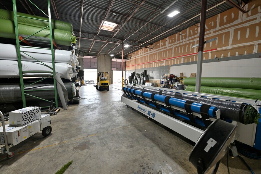 More Photos Of 121 Interpark Blvd, San Antonio Research And Development For Lease