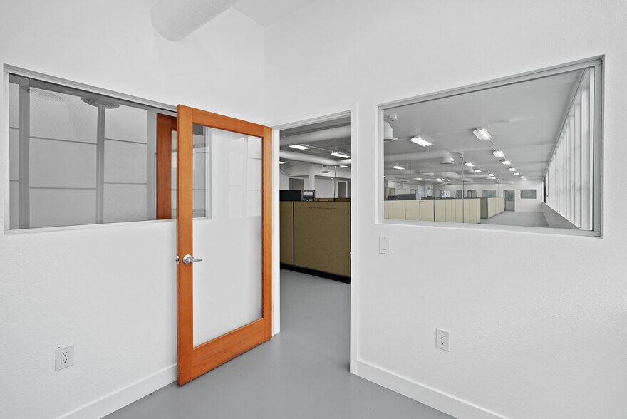 More Photos Of 2215 N Broadway, Santa Ana Medical For Sale