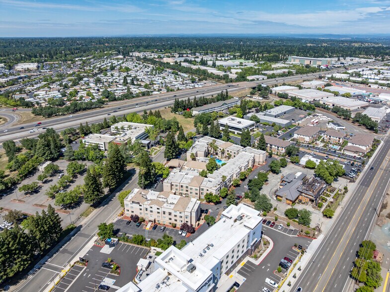 More Photos Of 11260 Point East Dr, Rancho Cordova Apartments For Sale
