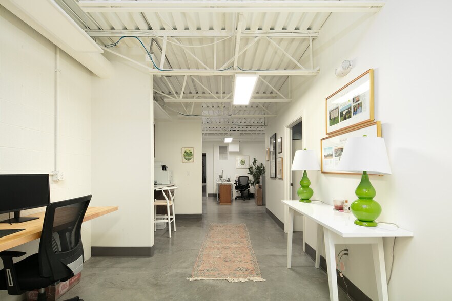 More Photos Of 169-171 N Limestone, Lexington Loft Creative Space For Sale