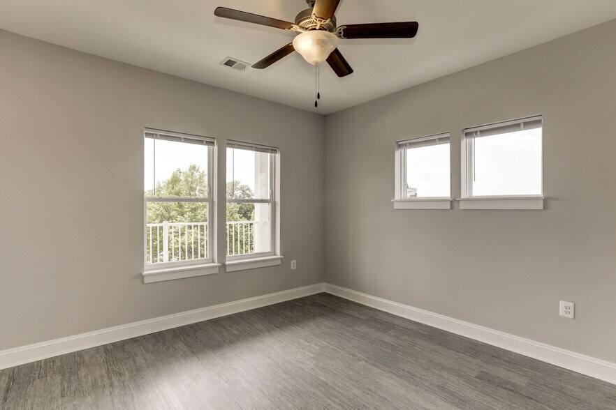 More Photos Of 9009 Church St, Manassas Apartments For Lease