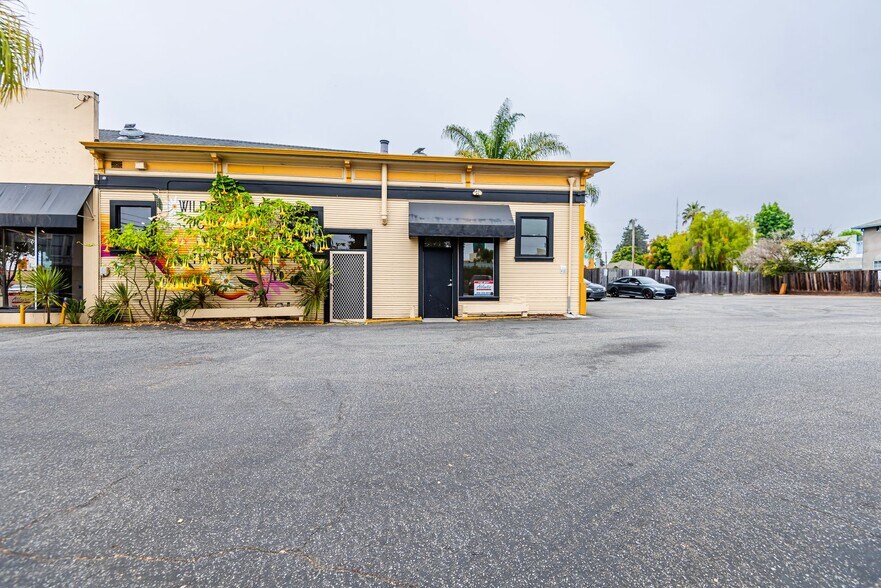 More Photos Of 1129 Soquel Ave, Santa Cruz Freestanding For Lease