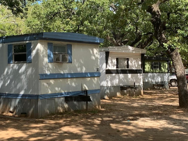 More Photos Of 215 Weeks Rd, Cleburne Manufactured Housing Mobile Home Park For Sale