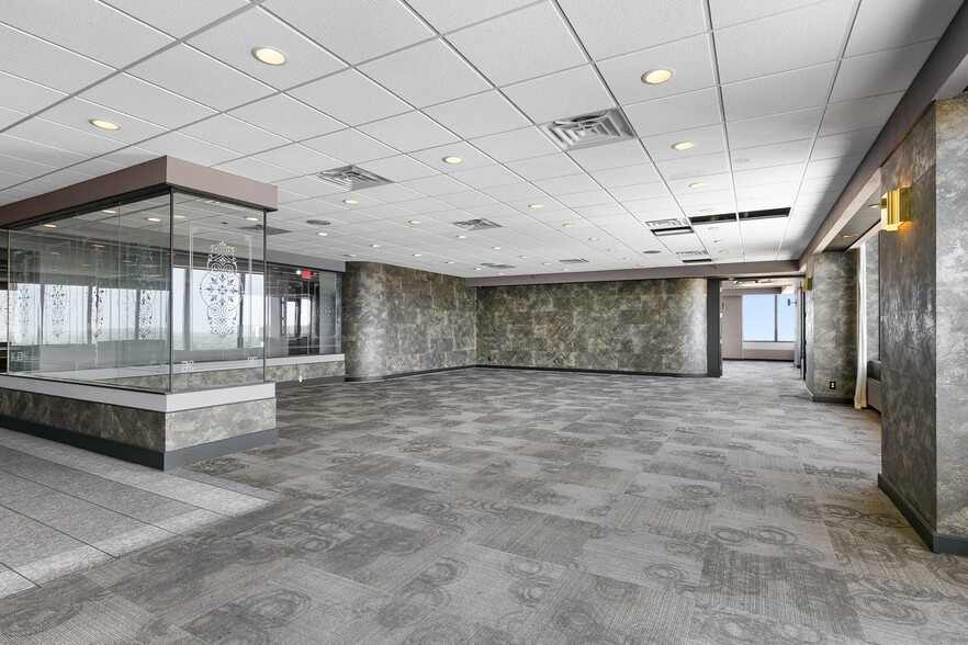More Photos Of 233 S 13th St, Lincoln Office For Sale