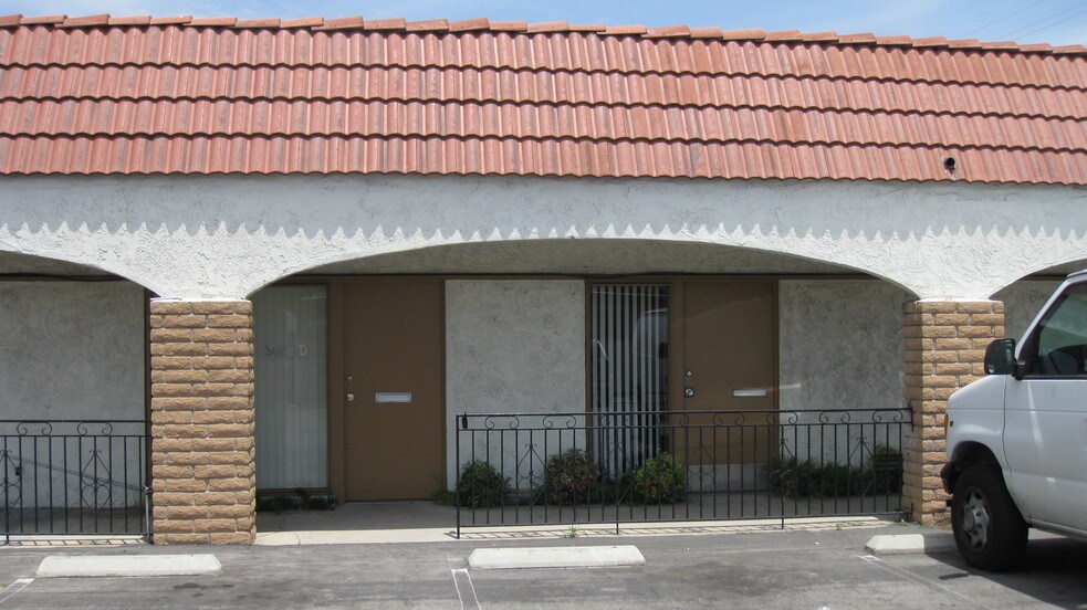 More Photos Of 15741 Woodruff Ave, Bellflower Office For Lease