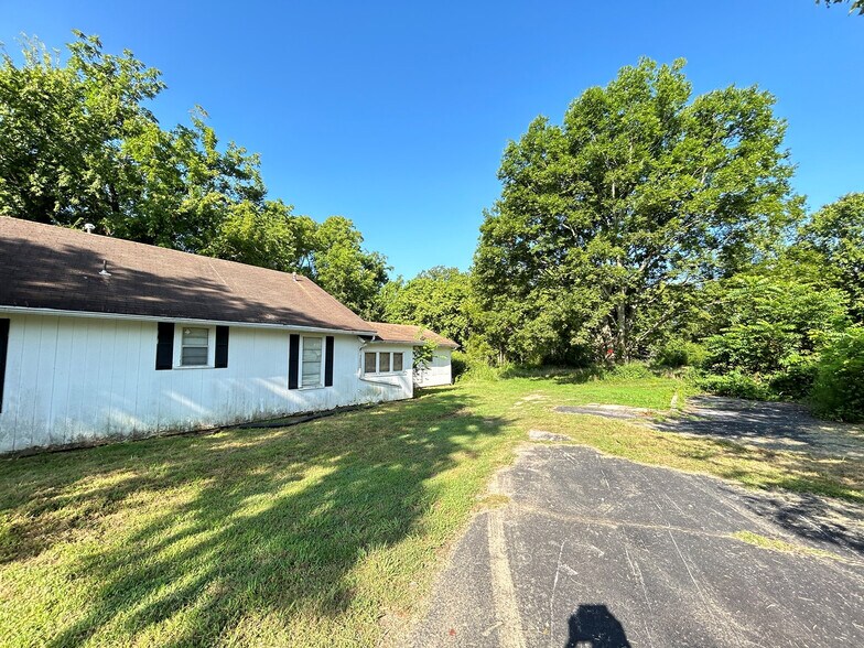 More Photos Of 681 Ash Flat Dr, Ash Flat Restaurant For Sale