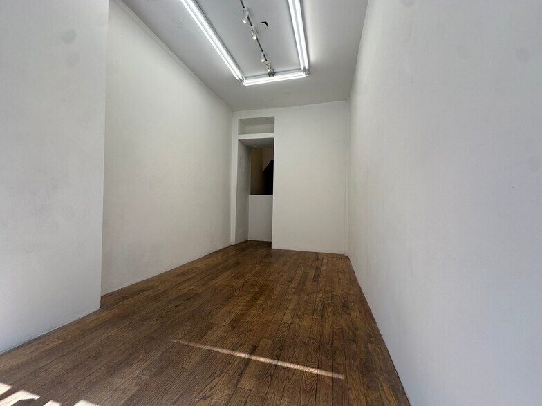 More Photos Of 191 Henry St, New York Apartments For Lease