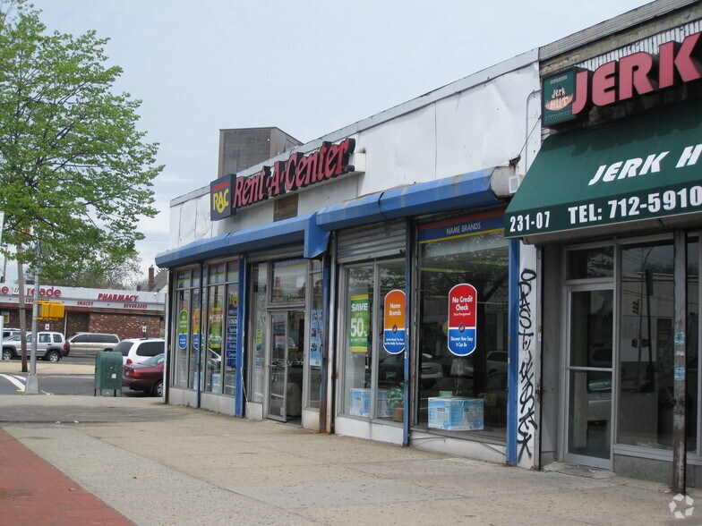 More Photos Of 231-01 Merrick Blvd, Jamaica Storefront For Lease