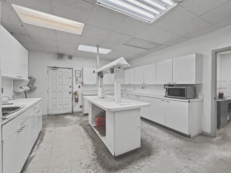 More Photos Of 3003 S Congress Ave, Lake Worth Medical For Sale