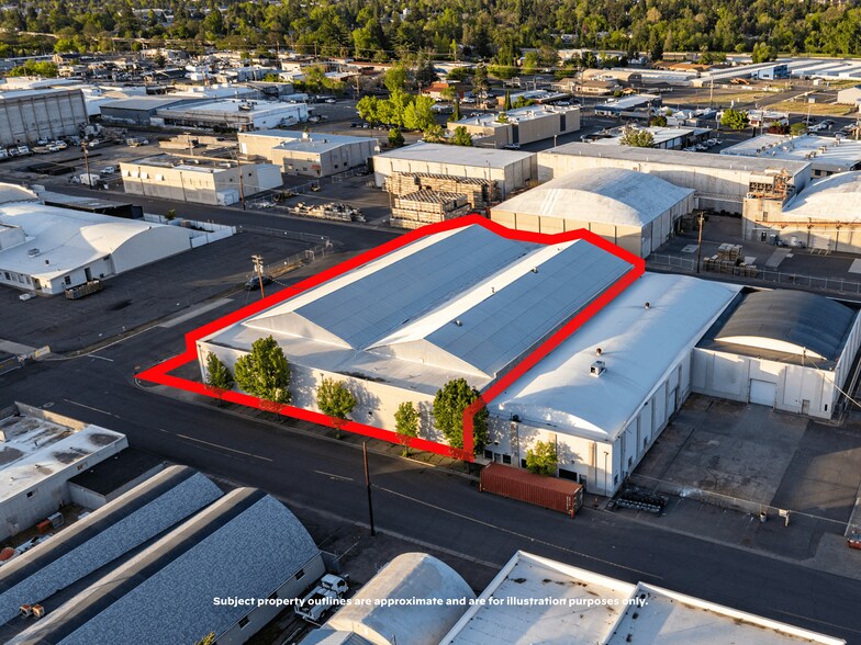 More Photos Of 715 S Grape St, Medford Warehouse For Sale