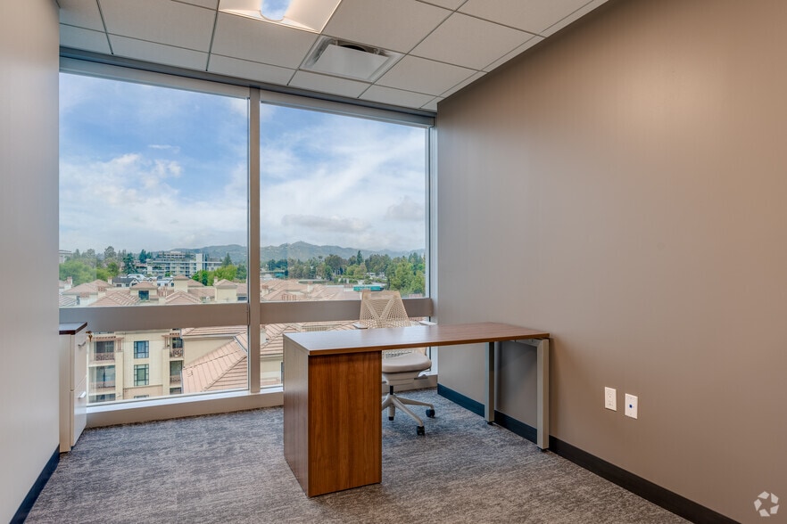 More Photos Of 301 N Lake Ave, Pasadena Office For Lease