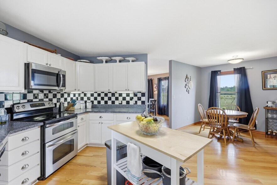 More Photos Of 25695 Mulberry Rd, Webb City Winery Vineyard For Sale