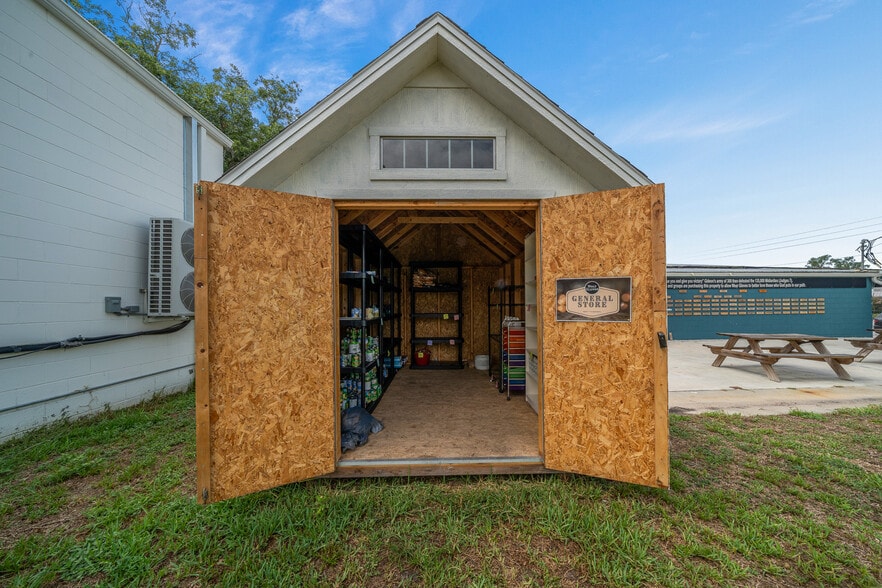 More Photos Of 98 NE 9th St, Ocala Unknown For Lease