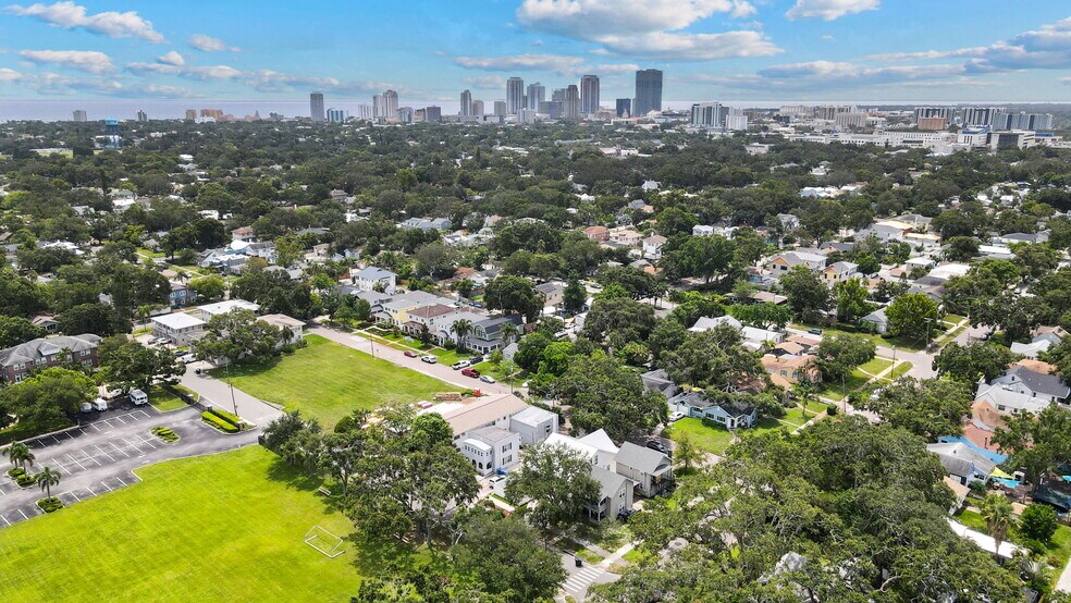 More Photos Of 1326 17th Ter N, Saint Petersburg Apartments For Sale