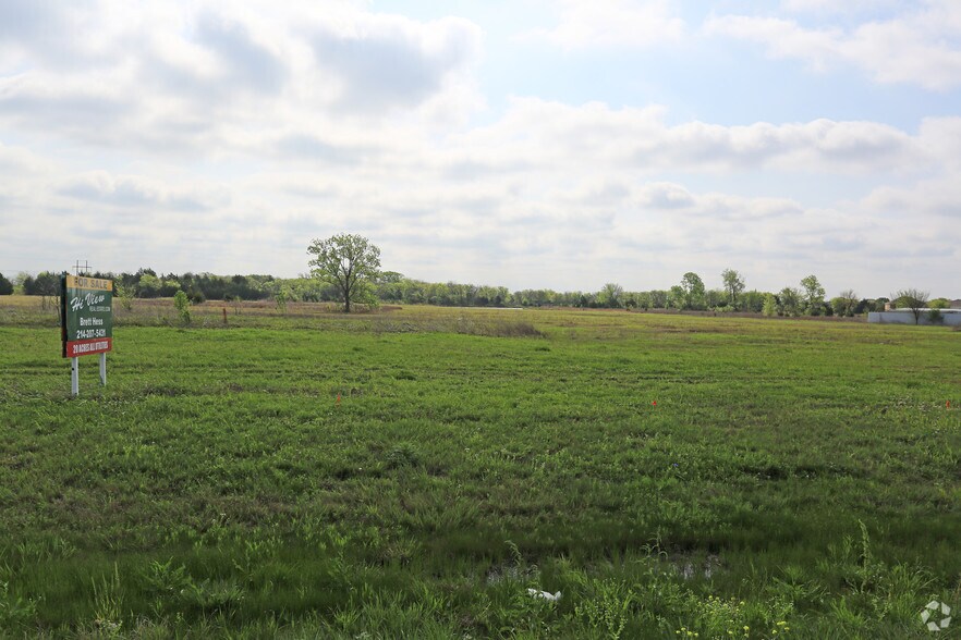 More Photos Of 530 N Central Blvd, Red Oak Land For Sale