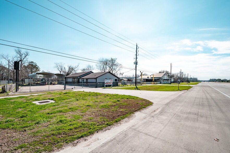 More Photos Of 21014 FM 2100 Rd, Crosby Freestanding For Sale
