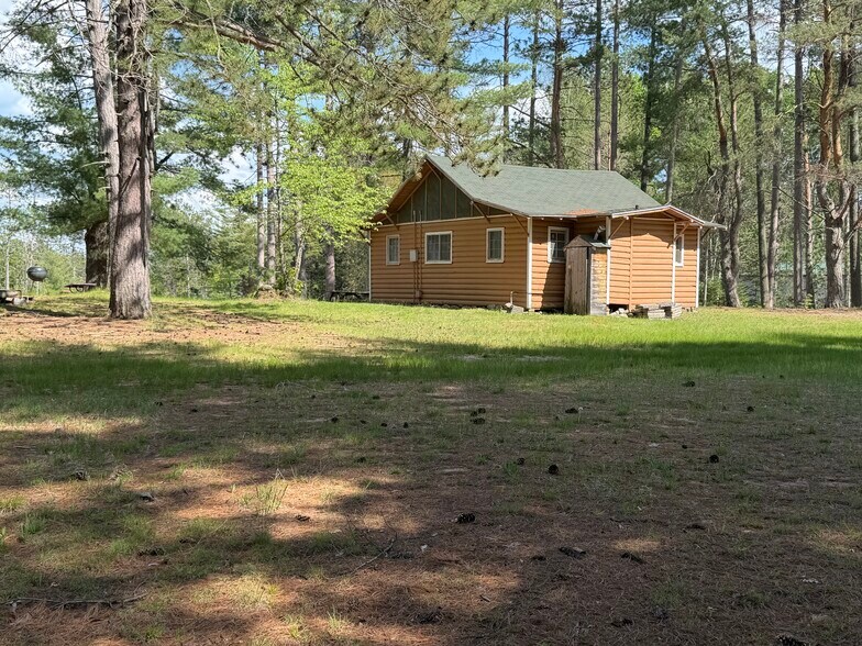More Photos Of 3980 Lakeshore Dr, Rhinelander Lodge Meeting Hall For Sale