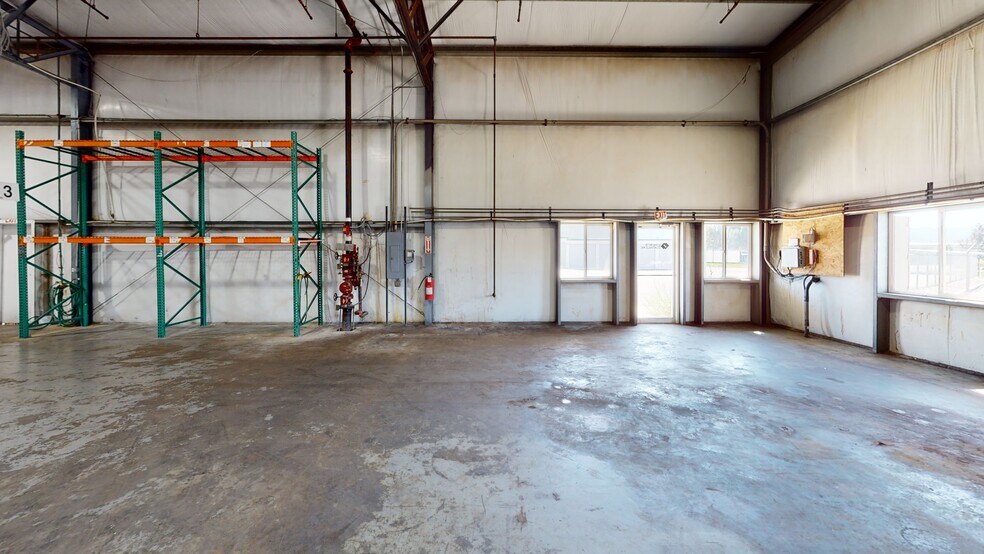 More Photos Of 1105 N 1600 W, Layton Manufacturing For Sale