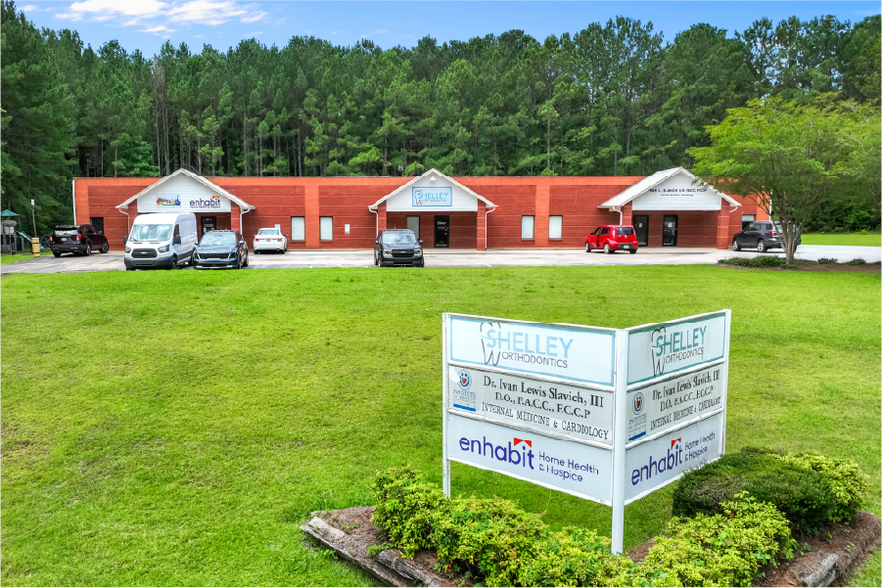More Photos Of 207 Fob James Dr, Valley Assisted Living For Sale