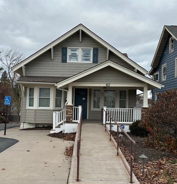 More Photos Of 62 Empire Blvd, Rochester Medical For Lease