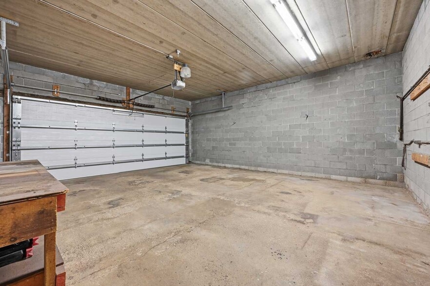 More Photos Of 112 Sommerville St S, Shakopee Freestanding For Sale