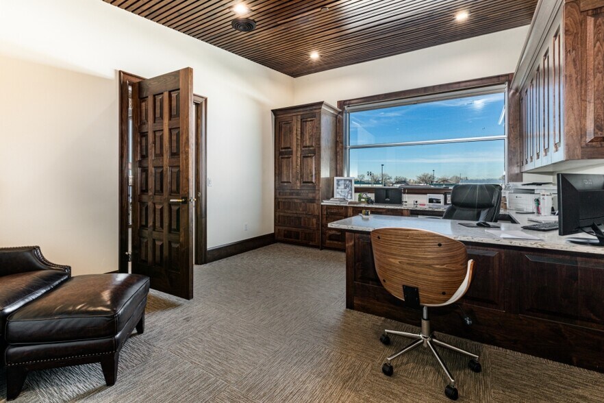 More Photos Of 441 W 12th St, Ogden Manufacturing For Lease