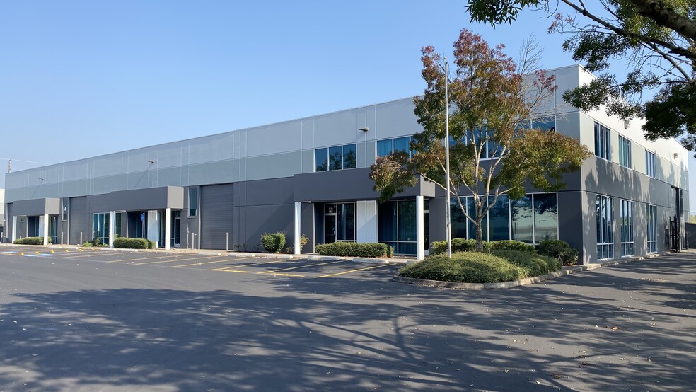 Primary Photo Of 6110 NE Croeni Ave, Hillsboro Industrial For Sale