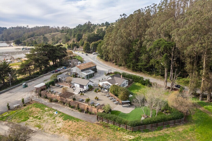 More Photos Of 12341 San Mateo Rd, Half Moon Bay Specialty For Lease