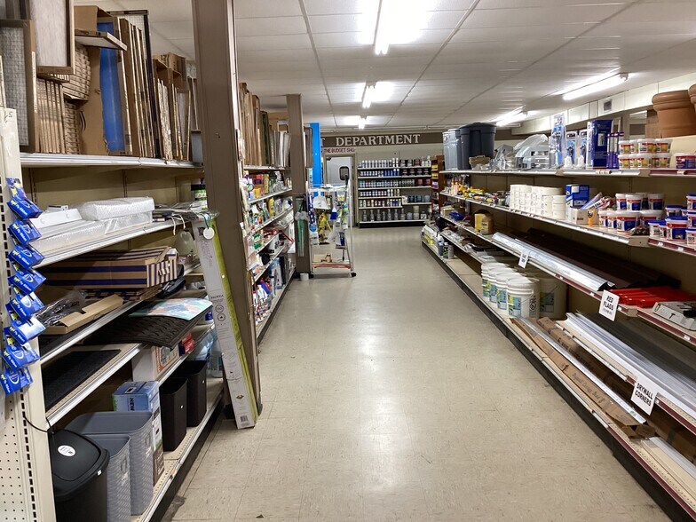 More Photos Of 7811 Main, Dozier Freestanding For Sale