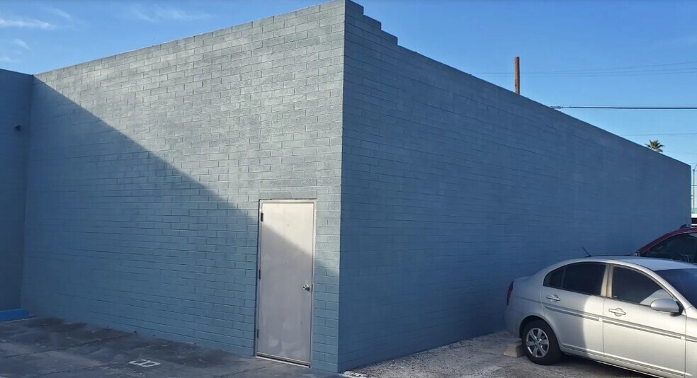 More Photos Of 620 W Adams St, Phoenix Warehouse For Lease