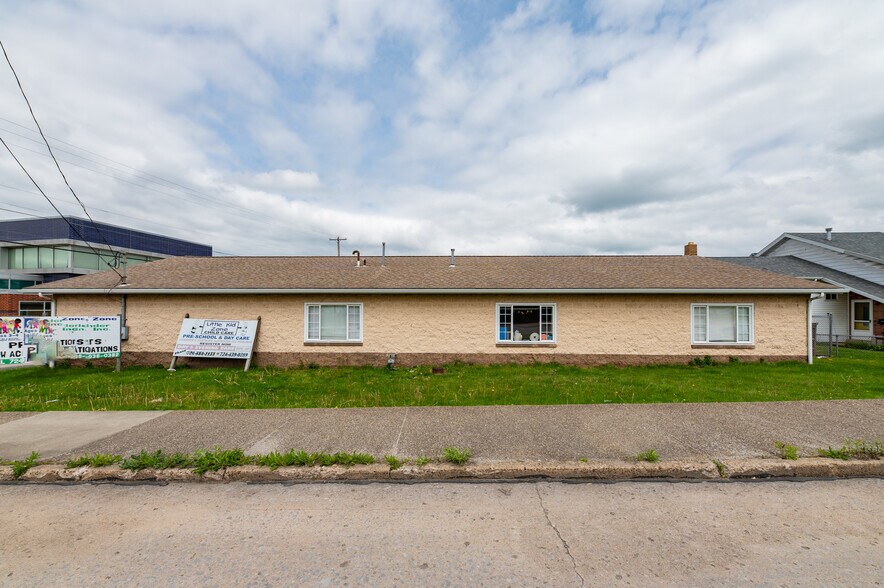 More Photos Of 325 Connellsville St, Uniontown Daycare Center For Sale
