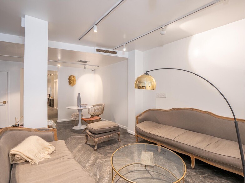 More Photos Of 157 E 81st St, New York Apartments For Lease