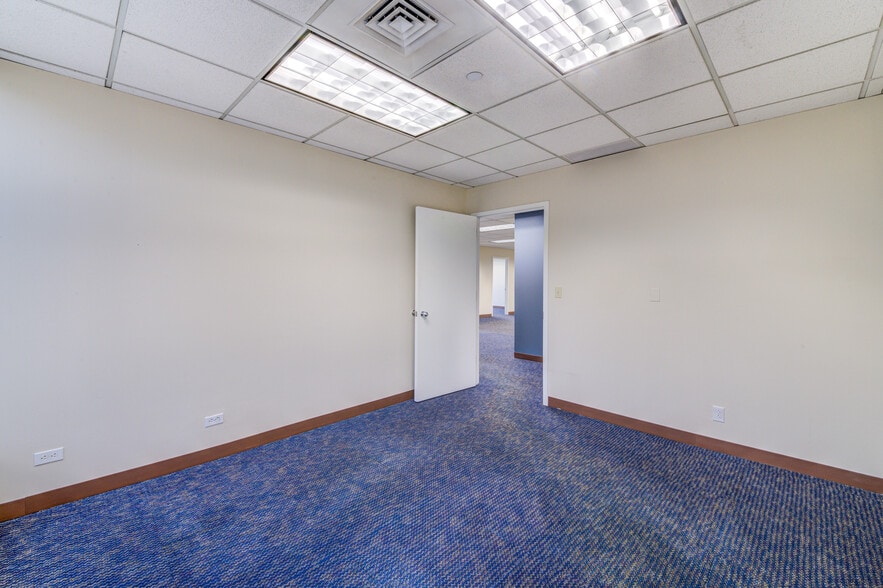 More Photos Of 60 Long Ridge Rd, Stamford Office For Lease