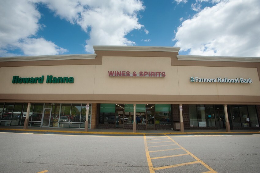 More Photos Of 1049 N Main St, Butler Unknown For Lease