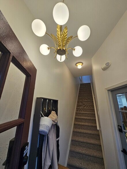 More Photos Of 111-113 S Tyson Ave, Floral Park Office For Lease