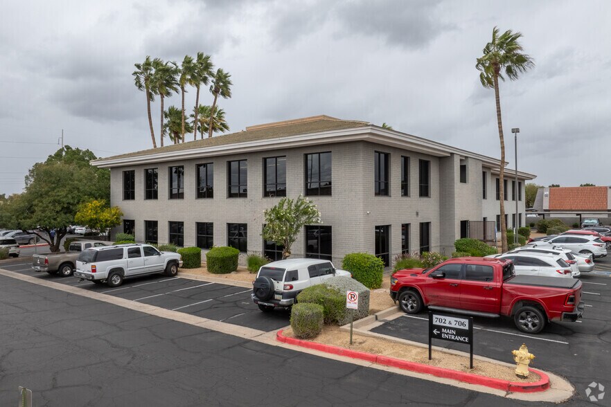 More Photos Of 706 E Bell Rd, Phoenix Office For Lease