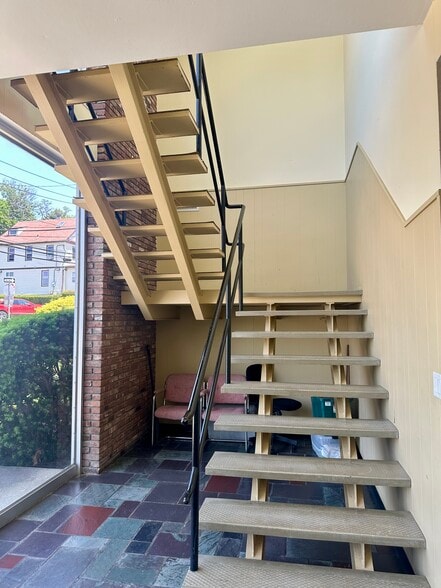 More Photos Of 44 Elm St, Huntington Office For Sale