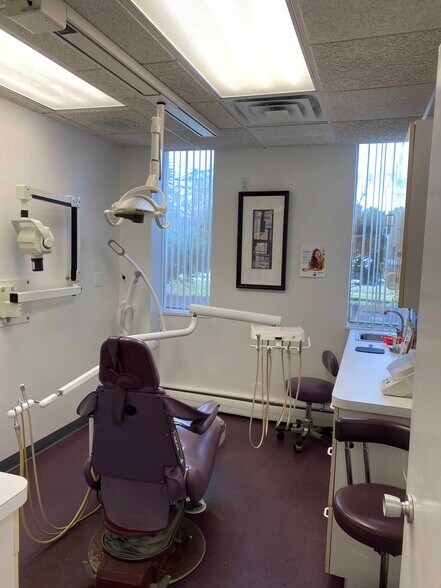 More Photos Of 26789 Woodward Ave, Huntington Woods Medical For Lease