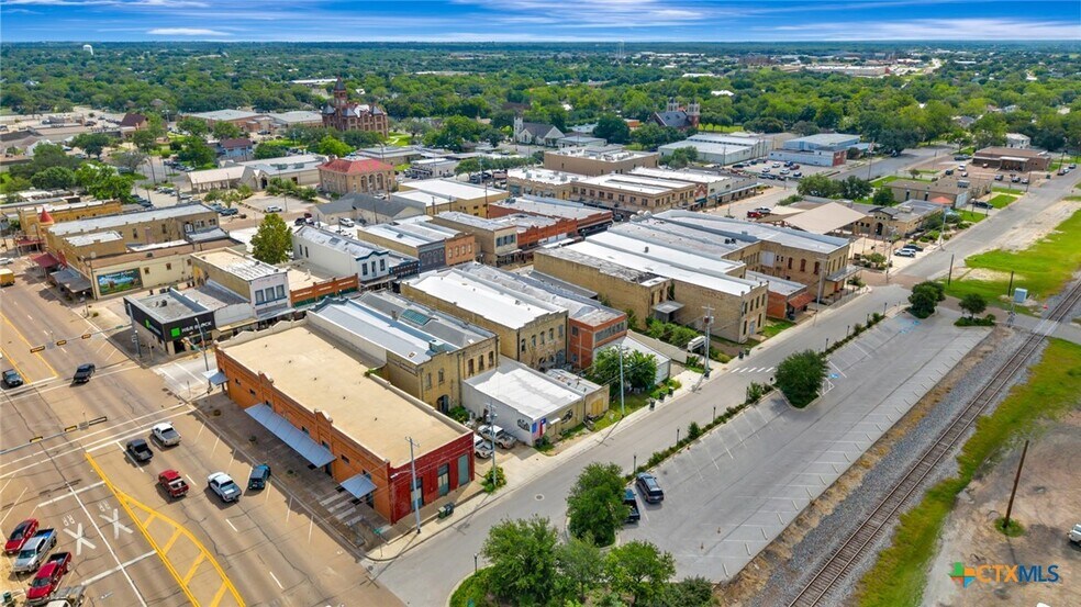 More Photos Of 119 E Main St, Cuero General Retail For Sale