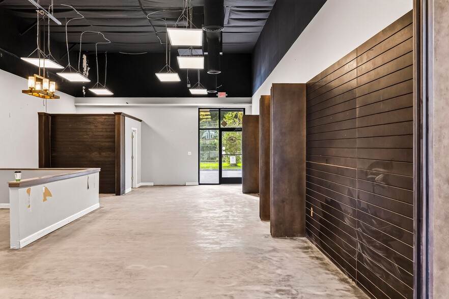 More Photos Of 1557 Pooler Pky, Pooler Storefront Retail Office For Lease