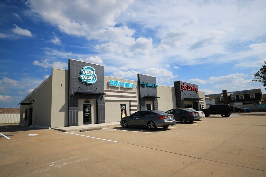 More Photos Of 3929 N Kickapoo Ave, Shawnee Freestanding For Lease