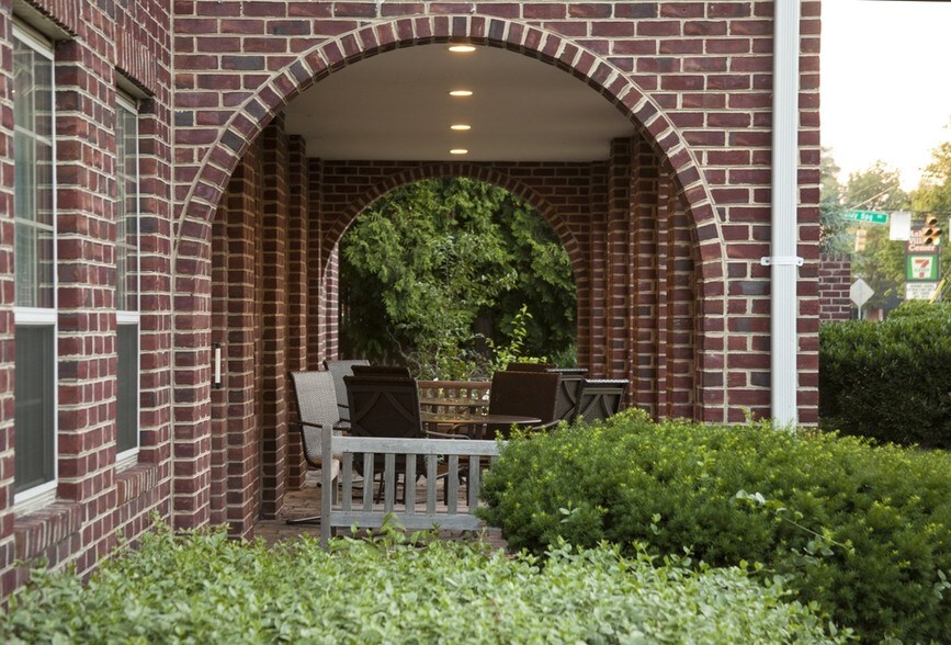 More Photos Of 17830 New Hampshire Ave, Ashton Office For Lease